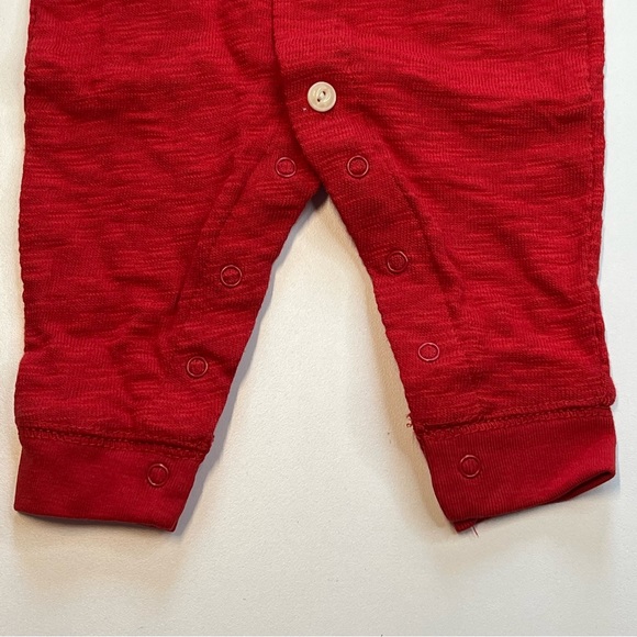 Starting Out Red Onesie Sleeper w/ Santa Claus Decal, Bottom Flap, NWT!! - Picture 5 of 6